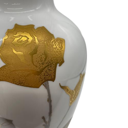 大倉陶園 (オオクラトウエン) 花瓶 金蝕バラ ホワイト×ゴールド 28㎝ ▲