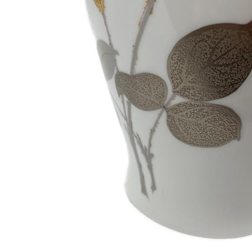 大倉陶園 (オオクラトウエン) 花瓶 金蝕バラ ホワイト×ゴールド 28㎝ ▲