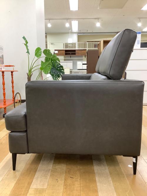 ニトリ 3人掛けソファー グレー 本革 サザーラ