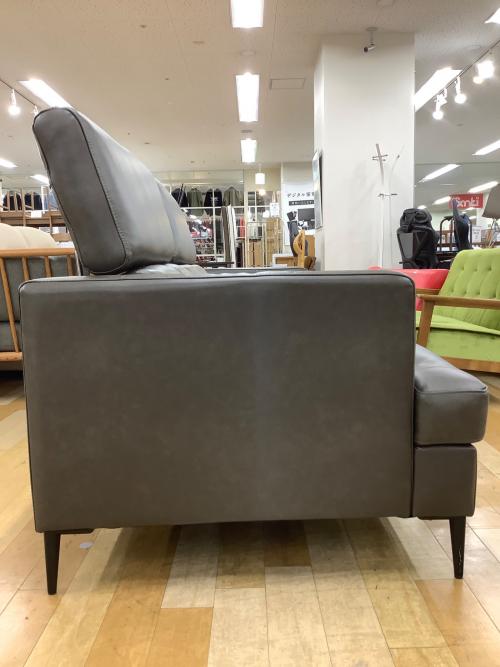 ニトリ 3人掛けソファー グレー 本革 サザーラ