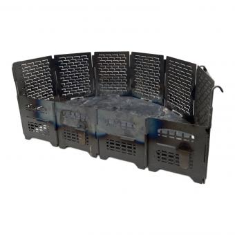 サンゾー工務店 (サンゾーコウムテン) RODAN STANDARD HANGETSU 焚火台 F/N 008100