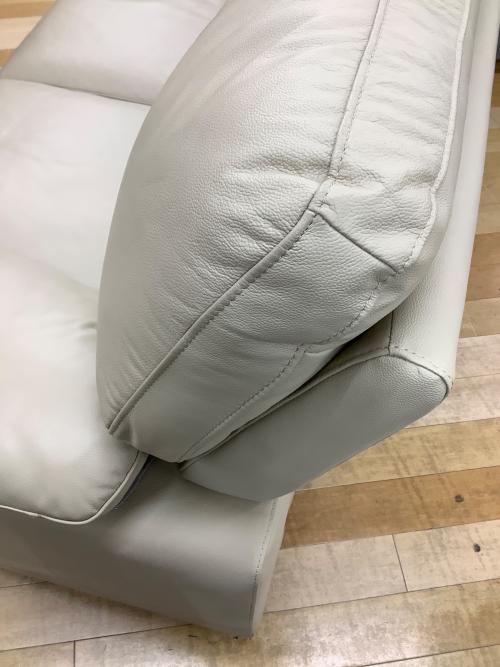 ニトリ 2人掛けソファー アイボリー