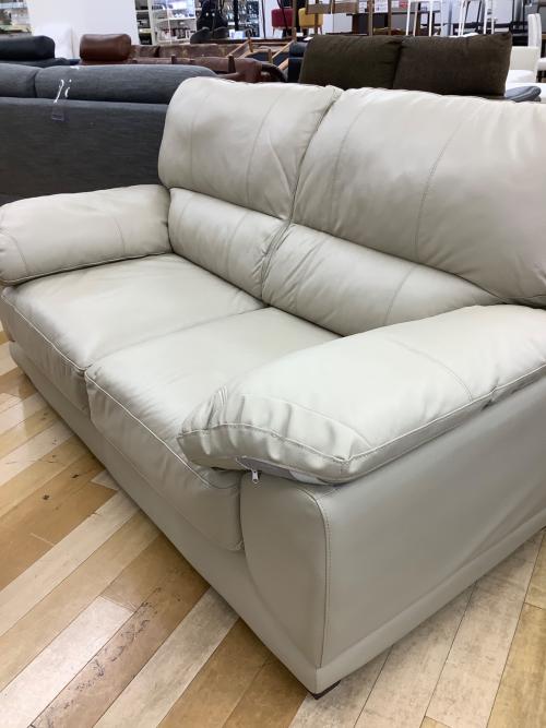 ニトリ 2人掛けソファー アイボリー