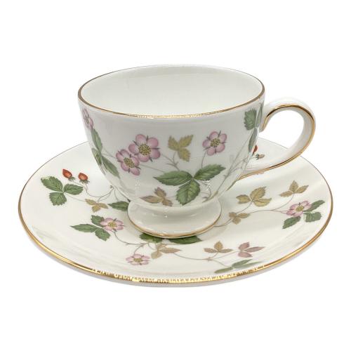 Wedgwood (ウェッジウッド) カップ&ソーサー ▲ ワイルドストロベリー