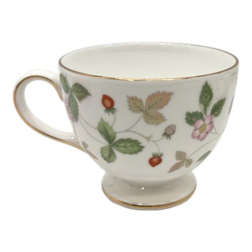 Wedgwood (ウェッジウッド) カップ&ソーサー ▲ ワイルドストロベリー