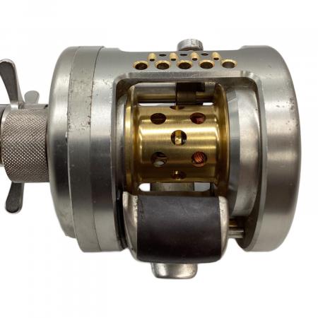 リール CALCUTTA CONQUEST 101DC SHIMANO (シマノ) CALCUTTA CONQUEST リール 101DC｜トレファクONLINE