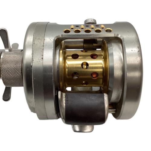 SHIMANO (シマノ) CALCUTTA CONQUEST リール 101DC