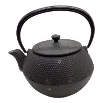 南部鉄器 (ナンブテッキ) 鉄瓶 まろみアラレ及源鋳造