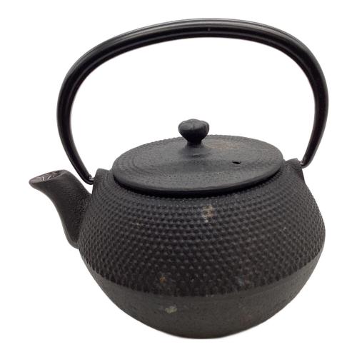 南部鉄器 (ナンブテッキ) 鉄瓶 まろみアラレ及源鋳造