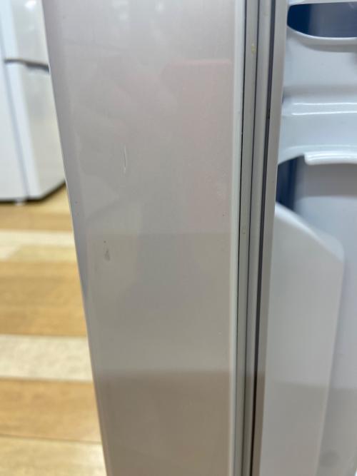 MITSUBISHI (ミツビシ) 3ドア冷蔵庫 MR-C33G-W1 2022年製 内部パーツ淵ワレ有279 330L