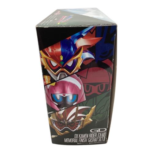 仮面ライダーエグゼイド (カメンライダーエグゼイド) メモリアルフィニッシュガシャットセット 仮面ライダー 電池漏れ有