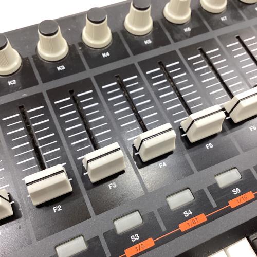 AKAI (アカイ) MIDIキーボード MPK49
