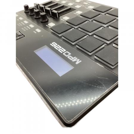 AKAI (アカイ) MIDIパッドコントローラー MPD226｜トレファクONLINE