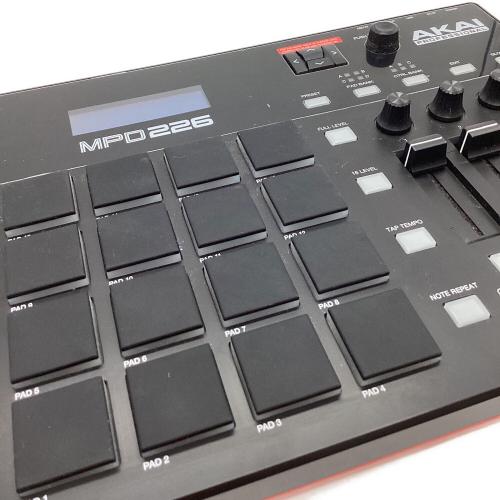 AKAI (アカイ) MIDIパッドコントローラー MPD226