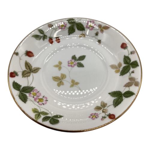 Wedgwood (ウェッジウッド) カップ&ソーサー ▲ ワイルドストロベリー