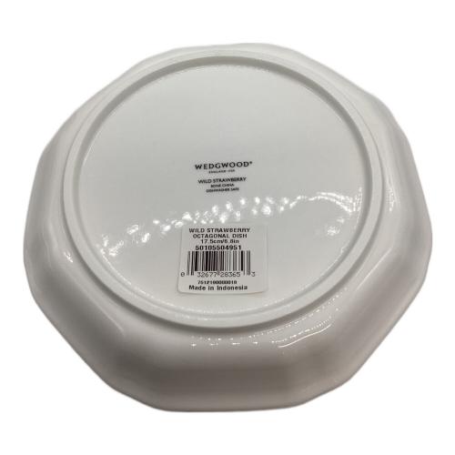 Wedgwood (ウェッジウッド) オクタゴンディッシュS ▲ ワイルドストロベリー