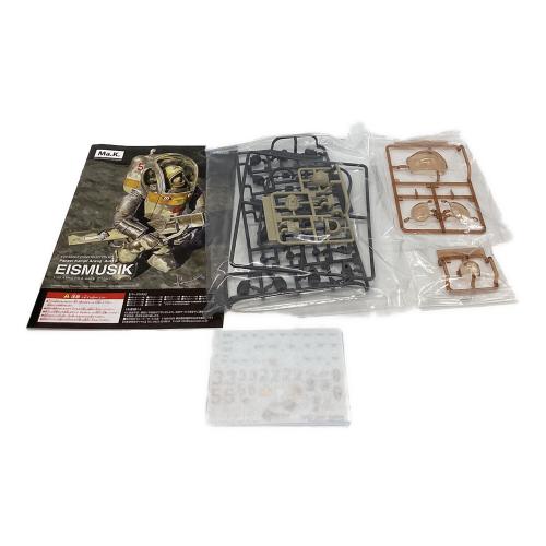 WAVE CORPORATION (ウェーブコーポレーション) 1/20スケール P.K.A Ausf E アイスムジーク プラモデル