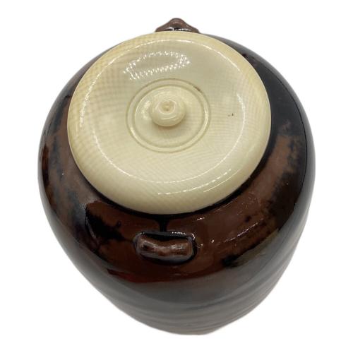 茶入 ▲ 肩衝茶入