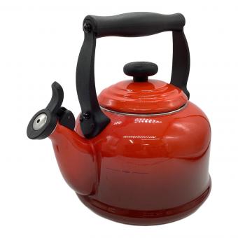 LE CREUSET (ルクルーゼ) ヤカン 2.1L レッド