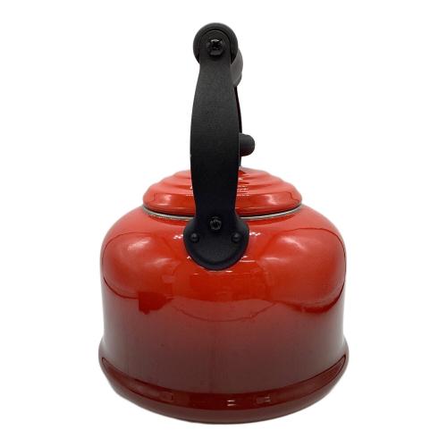 LE CREUSET (ルクルーゼ) ヤカン 2.1L レッド