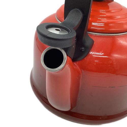 LE CREUSET (ルクルーゼ) ヤカン 2.1L レッド
