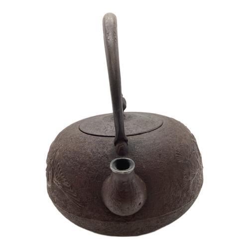 南部鉄器 (ナンブテッキ) 急須 松 亀 鶴