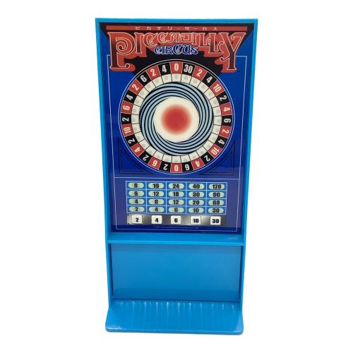 ピカデリーサーカス貯金箱 硬貨取り出し口キズ有 @ Π
