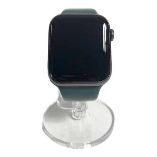 Apple (アップル) Apple Watch Series 6 44MM ALUMINUM&CERAMICCASE A2376  ケースサイズ:44㎜ バッテリー:Bランク(80%) 程度:Bランク（本体のみ） GY6DG3NRQ1YC｜トレファクONLINE