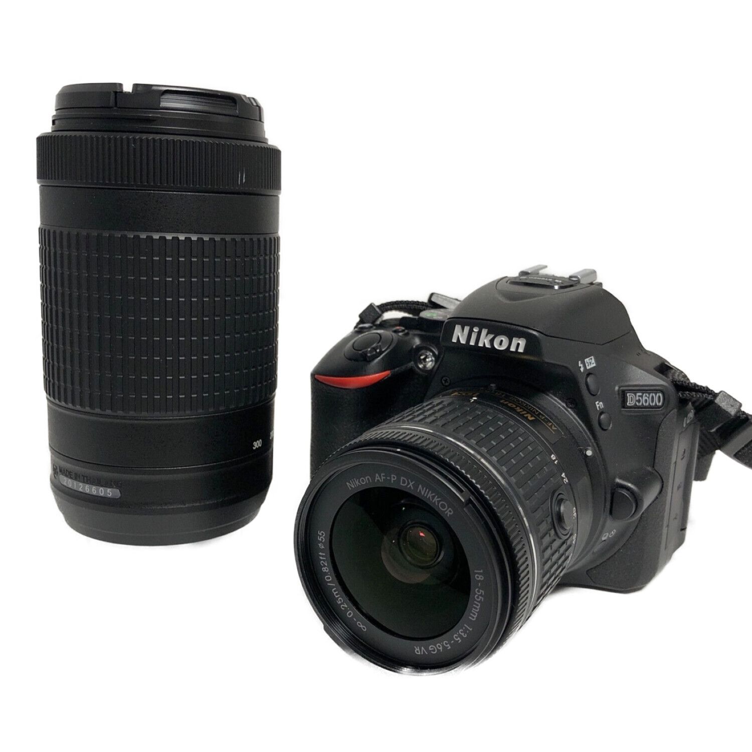 Nikon (ニコン) デジタル一眼レフカメラ ダブルズームキット D5600 