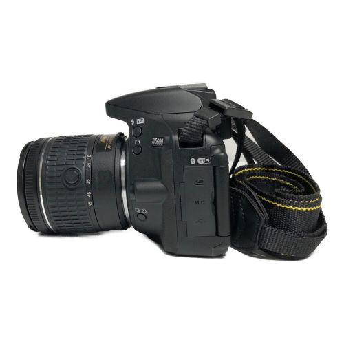 Nikon (ニコン) デジタル一眼レフカメラ ダブルズームキット D5600