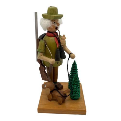 ドイツ 煙出し人形