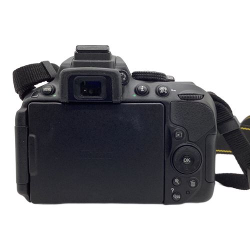 Nikon (ニコン) デジタル一眼レフカメラ ダブルズームキット D5300 2416万画素(有効画素) APS-C 専用電池 SDXCカード対応 2362683