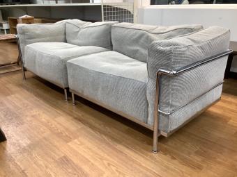 CASSINA (カッシーナ) 2人掛けソファー ホワイト 232 片アームソファー左右セット ファブリック LC3