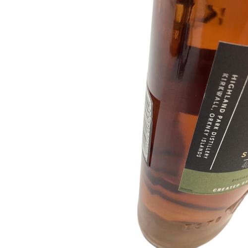 スコッチウィスキー 700ml 箱付 HIGHLAND PARK DISTILLED IN 1990 BOTTLED IN 2010 未開封品
