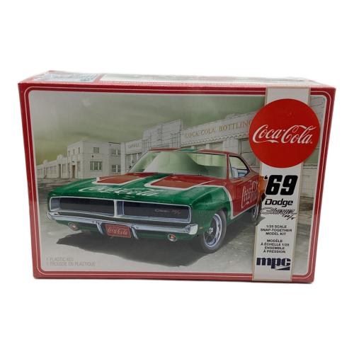 mpc (エムピーシー)　プラモデル 1/25 1969ダッジ チャージャー R/T コカコーラ ヤブレ有