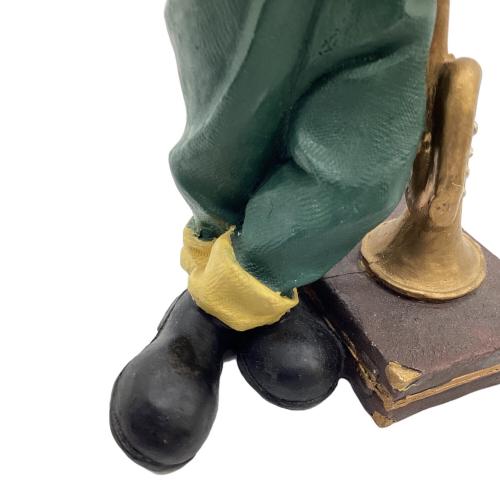 ピエロの置物 トランペット