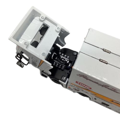 GCD（ジーシーディー） Liberty Walk 模型 LB-TRUCKS 1/64スケール Mitsubishi Fuso Super Great