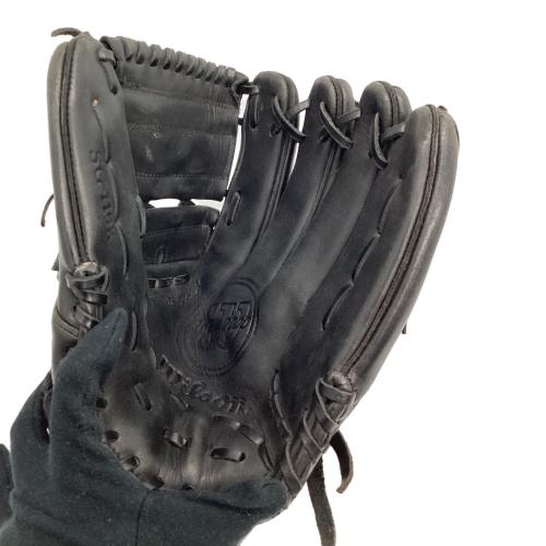 Wilson (ウィルソン) グローブ ブラック SG-116K　右利き用