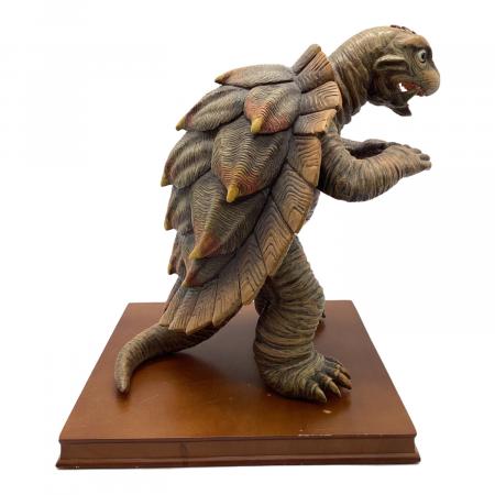 1/150 ガメラ フィギュア 小さき勇者たち-GAMERA- 40周年記念モデル