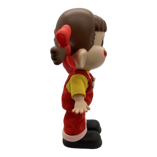 ペコちゃん人形