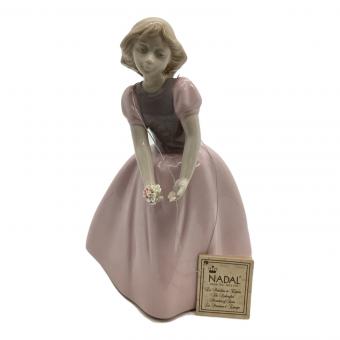 NADAL (ナダル) フィギュリン 花と少女