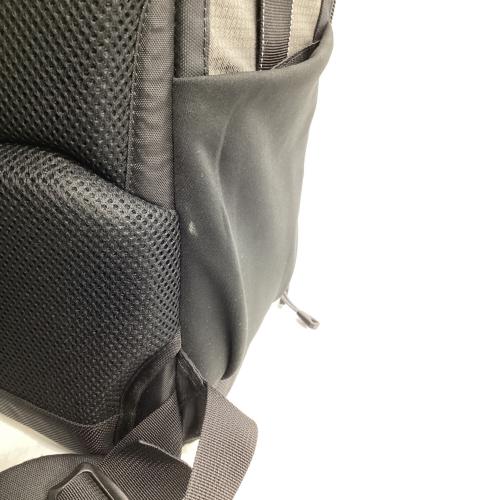 think tank (シンクタンク) カメラリュック ブラック×グレー