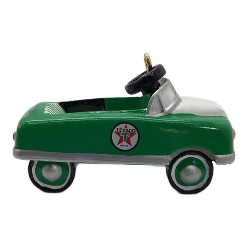 1948 BMC TEXACO PEDAL CAR and MATCHING HOLIDAY ORNAMENT SET 模型 グリーン