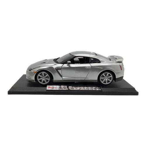 Maisto (マイスト) 2009 NISSAN GT-R(R35) モデルカー