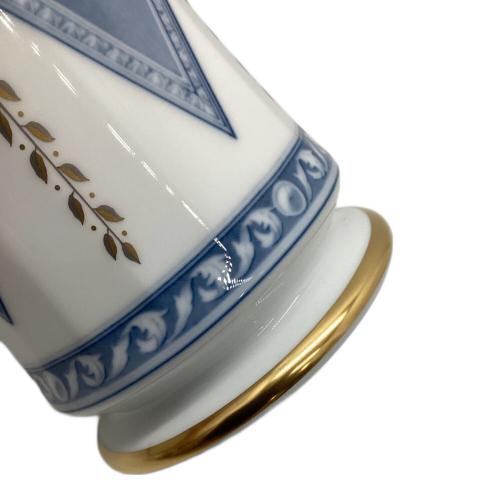 大倉陶園 (オオクラトウエン) 花瓶 バラと女性像 ブルー×ホワイト