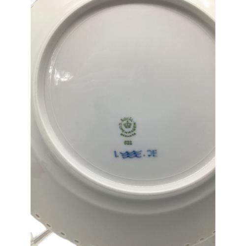 ROYAL COPENHAGEN (ロイヤル・コペンハーゲン) プレート 22cm 622 ブルーフルーテッド・フルレース