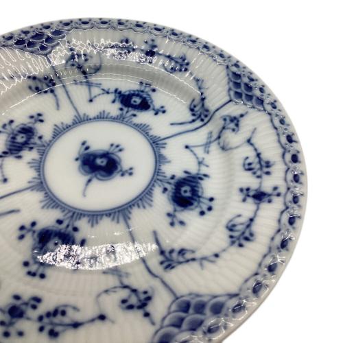 ROYAL COPENHAGEN (ロイヤル・コペンハーゲン) プレート 16cm 595 ブルーフルーテッド・ハーフレース
