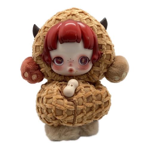 POP MART (ポップマート) SKULLPANDA ヌイグルミ キャメル・ピーナッツデザイン