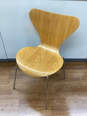 Fritz Hansen (フリッツハンセン) チェア Arne Jacobsen ナチュラル