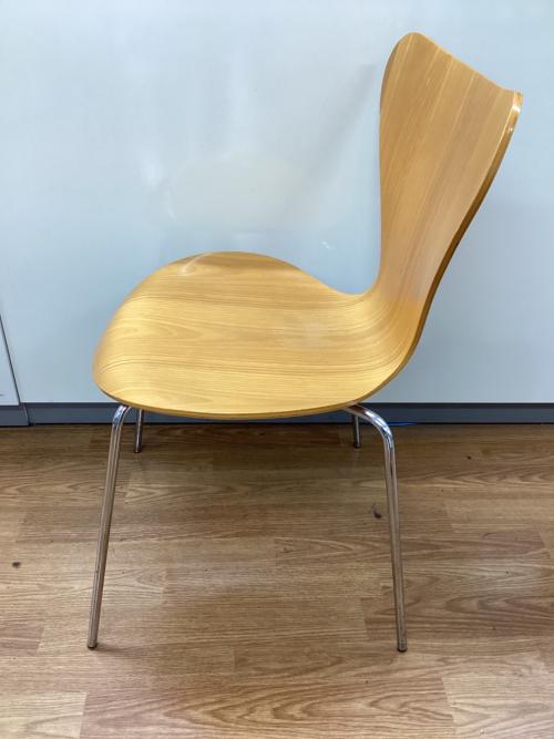 Fritz Hansen (フリッツハンセン) チェア Arne Jacobsen ナチュラル